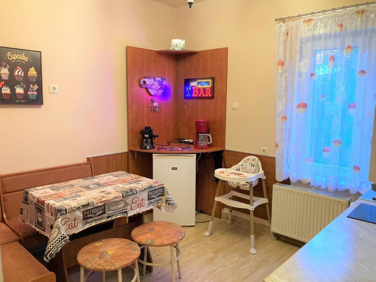 Balaton Vendeghaz Apartment *